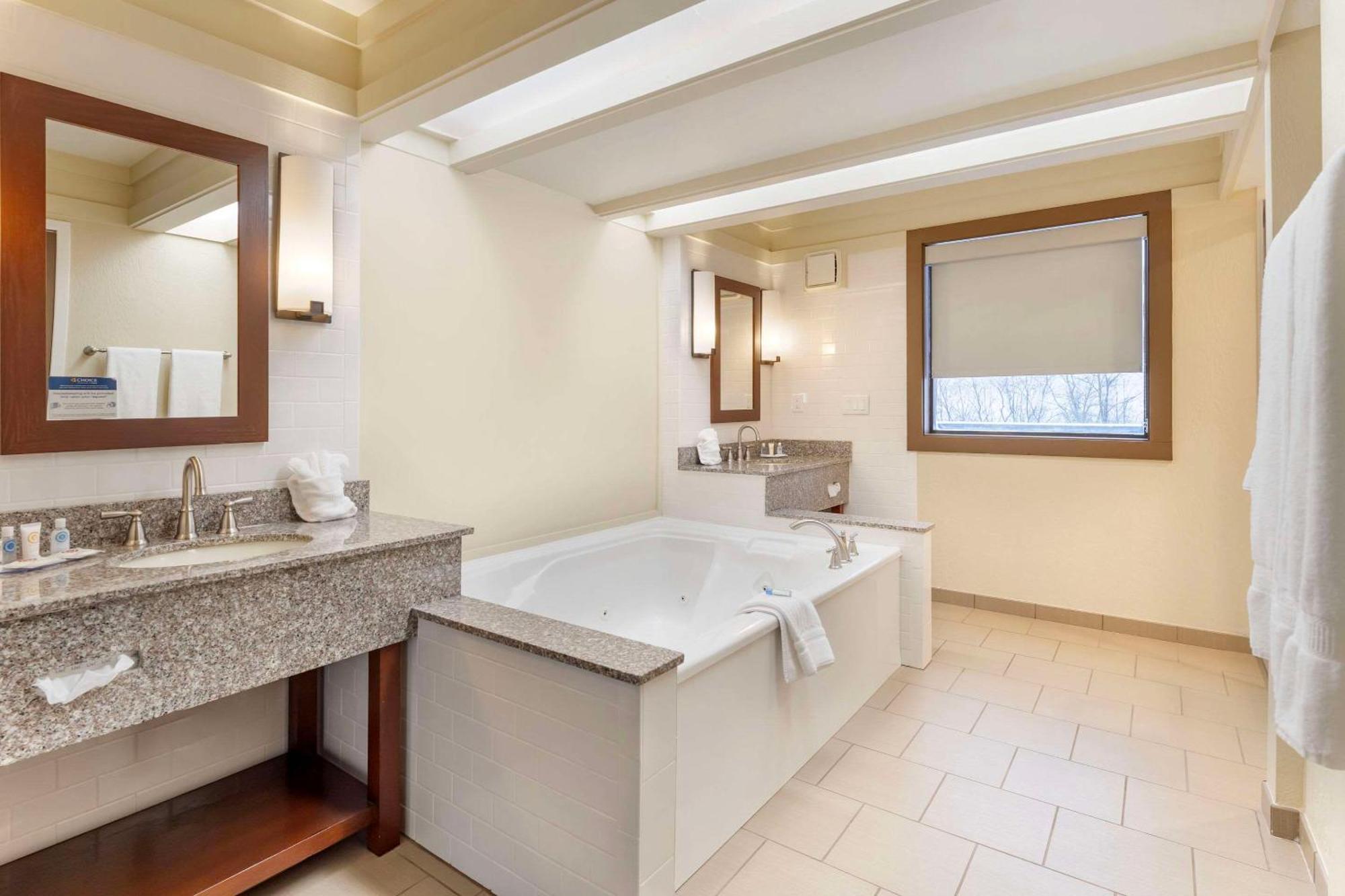 Hotel Comfort &